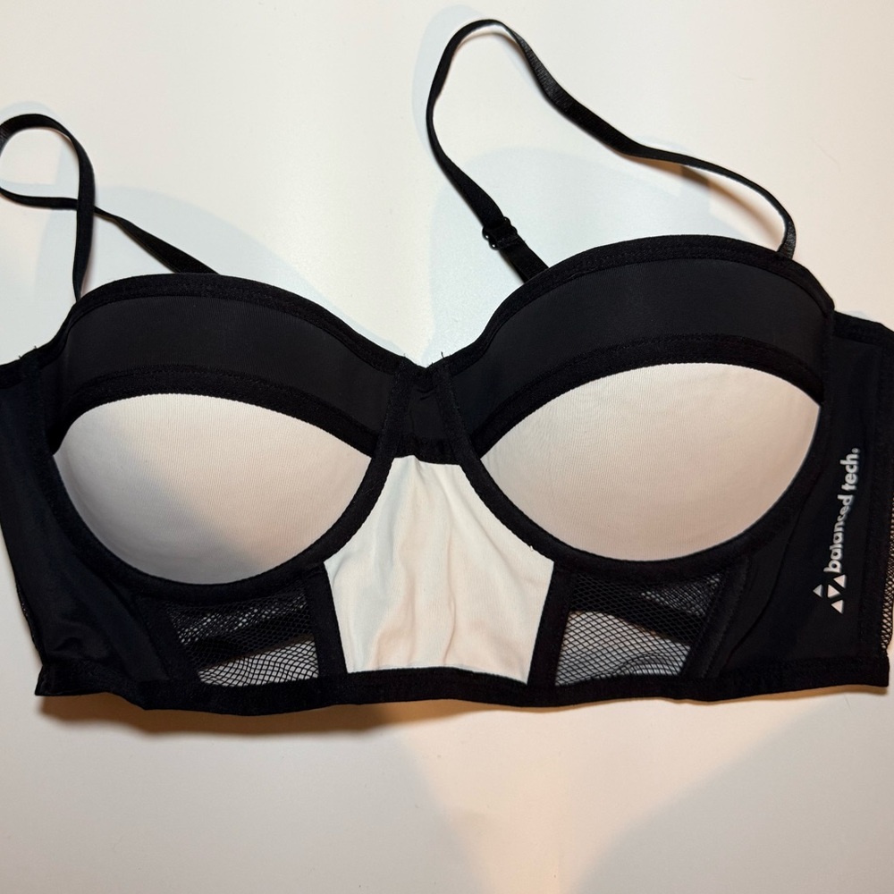 Balanced Tech Color Block Mesh Push Up Sports Bra